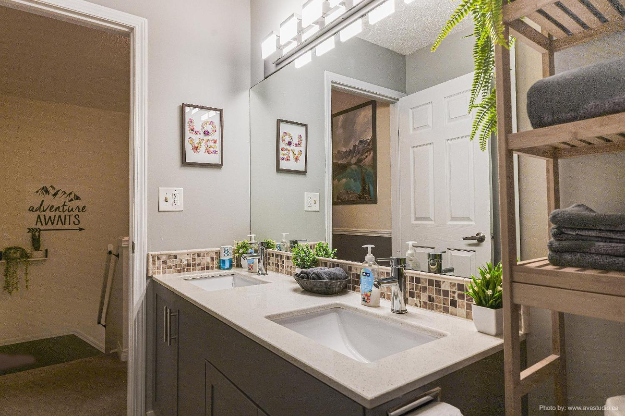 Entire Lovely Townhouse Mountain View!